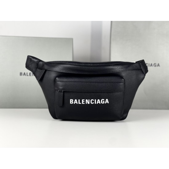 BALENCIAGA MEN'S EVERYDAY BELTPACK IN BLACK