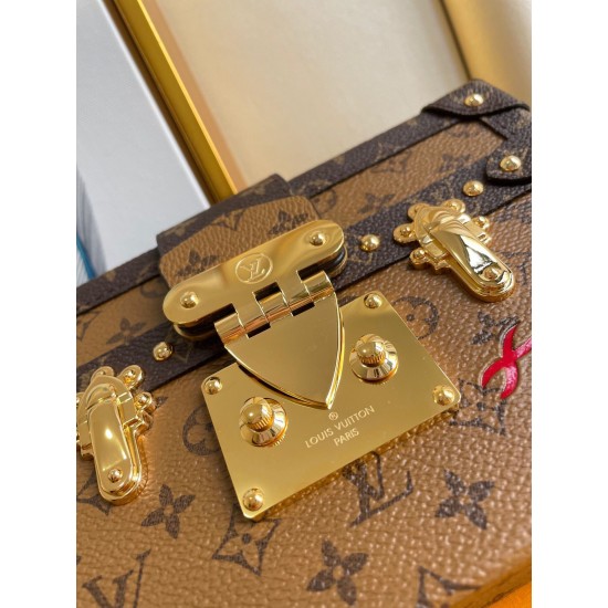 LOUIS VUITTON Petite Malle