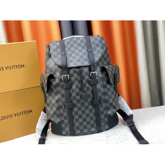 LOUIS VUITTON Christopher PM